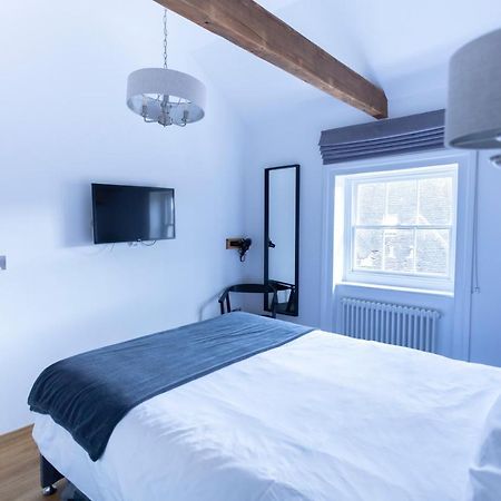 Apartment 6 At Number 8: City Centre, 1 Bedroom, Sofa Bed In Lounge カンタベリー エクステリア 写真