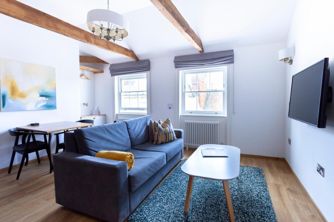 Apartment 6 At Number 8: City Centre, 1 Bedroom, Sofa Bed In Lounge カンタベリー エクステリア 写真